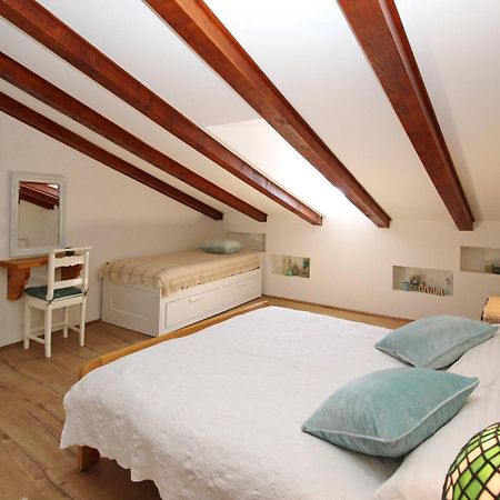 Apartment Fantov Old Town Residence Baska  Ngoại thất bức ảnh